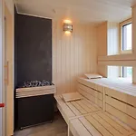 Bretterbude Hotel 3*