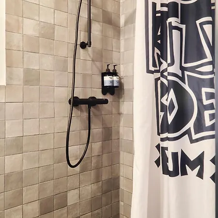 Hotel Bretterbude 3*