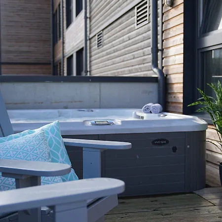 Bretterbude Hotel 3*