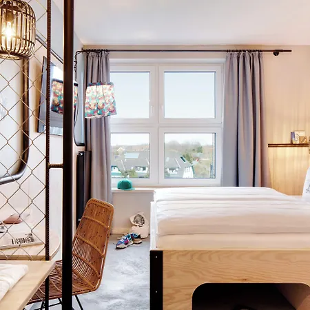 Hotel Bretterbude 3*