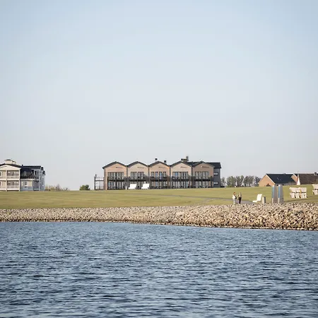 Bretterbude Otel 3*